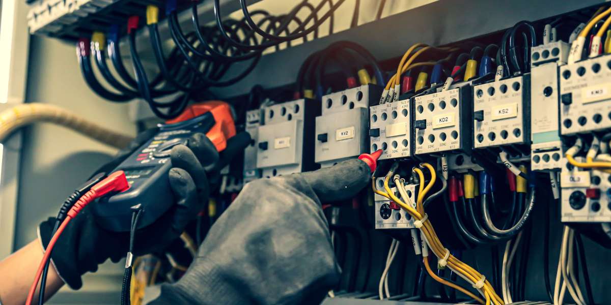 How to Avoid Common Mistakes When Hiring Electrical Services